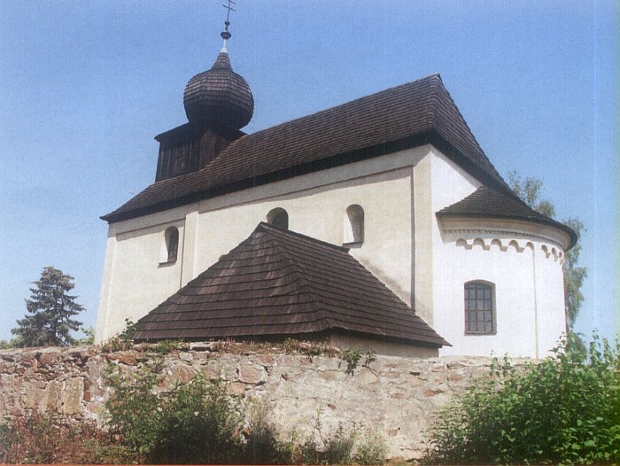 Řečany nad Labem - románský kostel