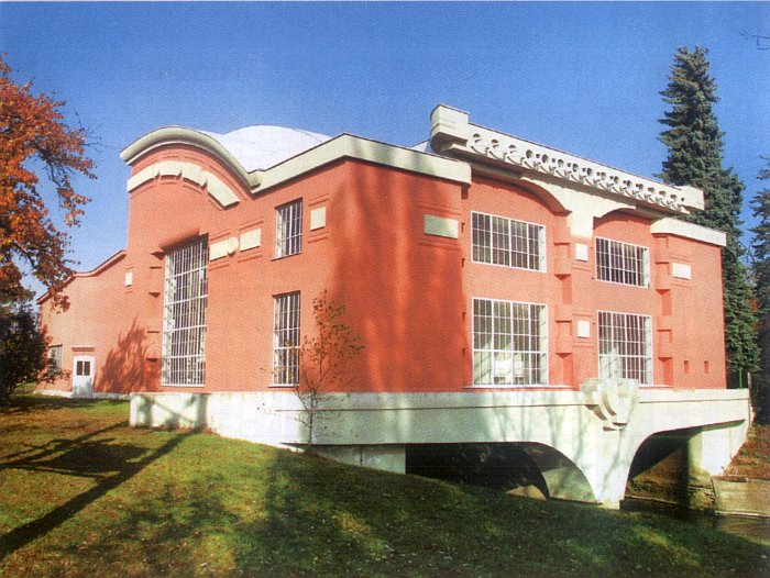 Třeština - vodní rondokubistická elektrárna na Moravě