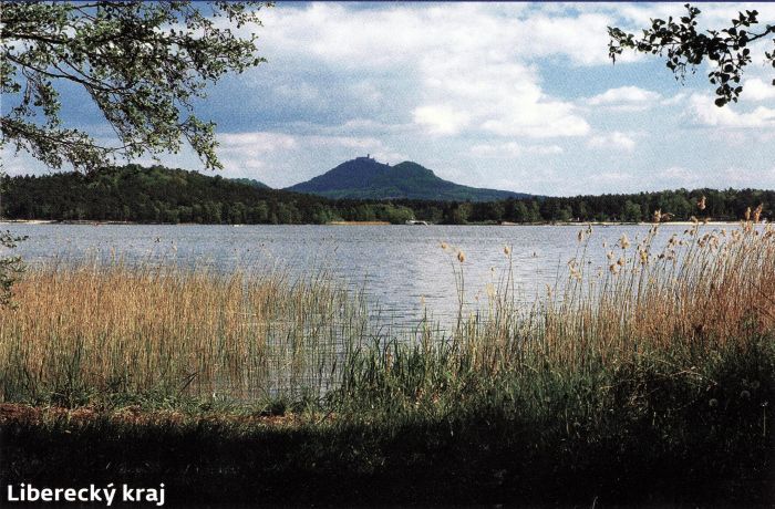 Mchovo Jezero a hrad Bezdz