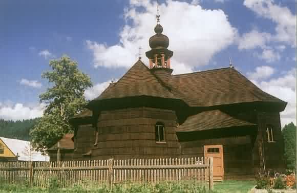 Dřevěný kostel v obci Velké Karlovice